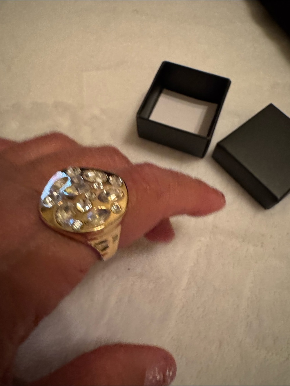Avon Gold-Tone Clear Crystal Cluster Ring - Picture 3 of 5